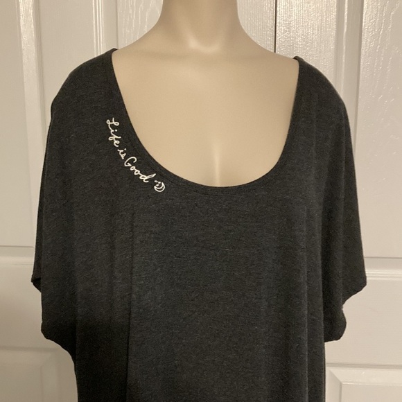 NWOT Life Is Good charcoal cap sleeve top XL - Picture 2 of 16